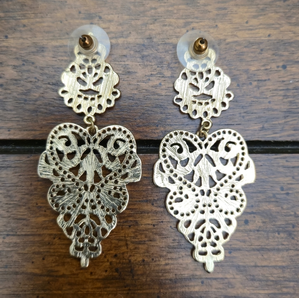 Banana Republic Gold Filigree Chandelier Earrings - Picture 7 of 12